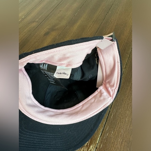 H & M Keith Harding art hat - Picture 7 of 11